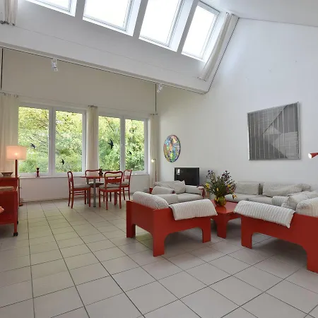 Spacious In With Garden Kuehlungsborn
