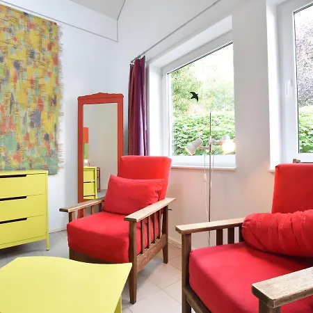 Spacious In With Garden * Kuehlungsborn